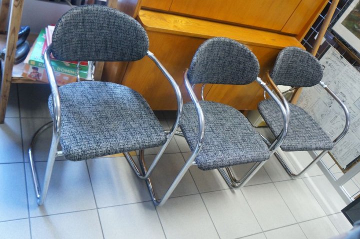 3x stolička