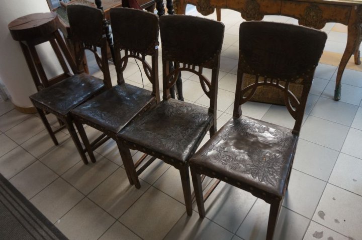 4x stolička